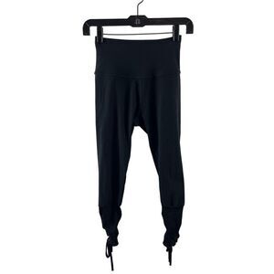 Beyond Yoga Supplex Gathered Ruched Cropped Leggings Size Small Black Athletic